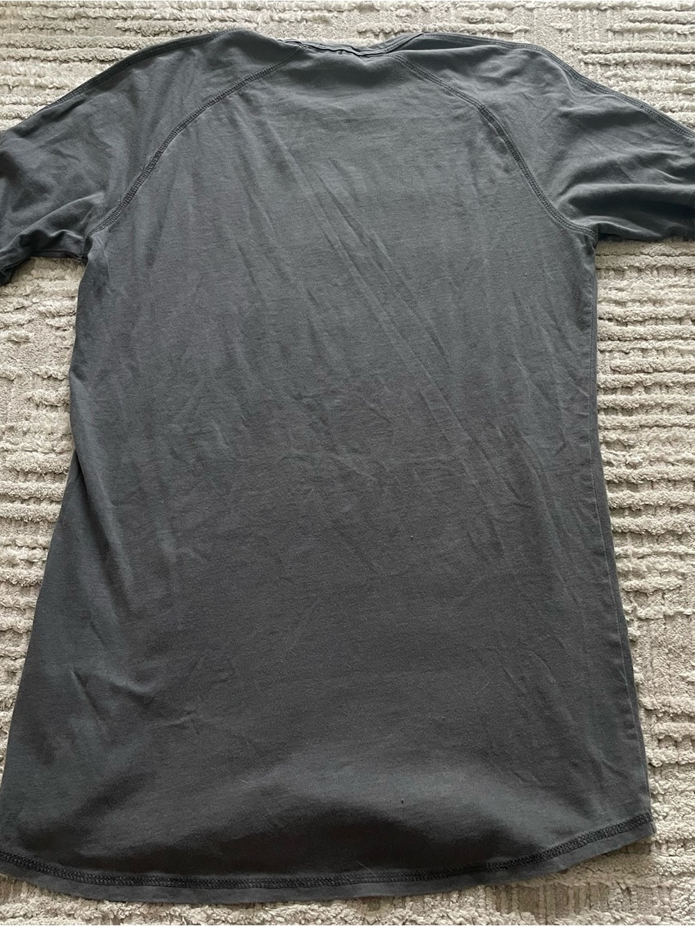 Gymshark Grey Logo Tee - Picture 3 of 3